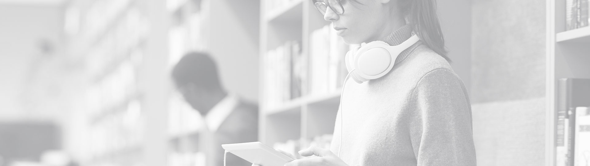 books-music-more-bg2