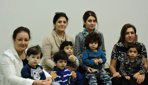 persian-mothers-with-children
