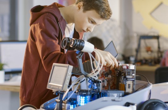 Advanced Metal Robotics